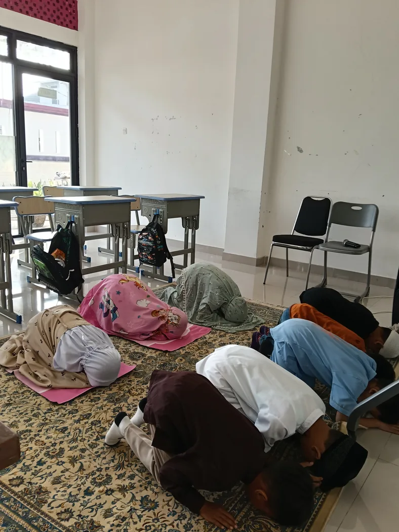 Keceriaan MPLS Ramah Anak